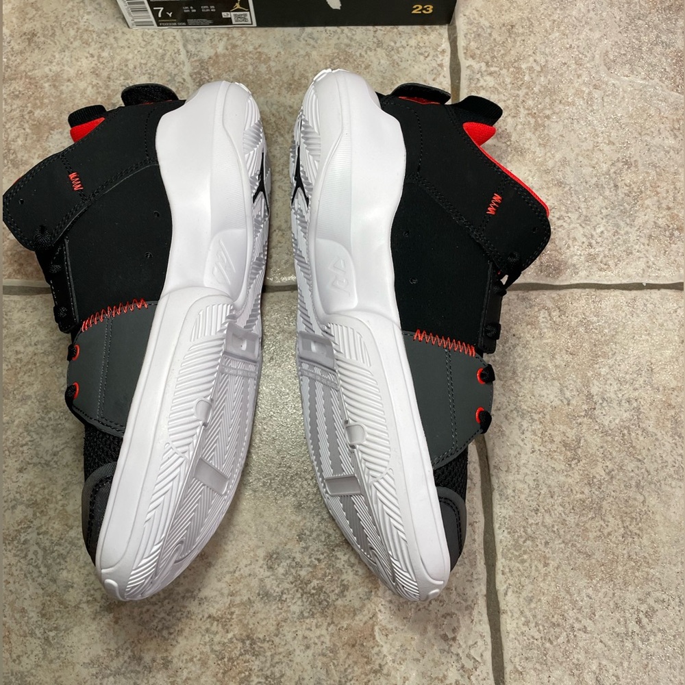Jordan One Take youth Basketball Shoes size 7 - Picture 3 of 11